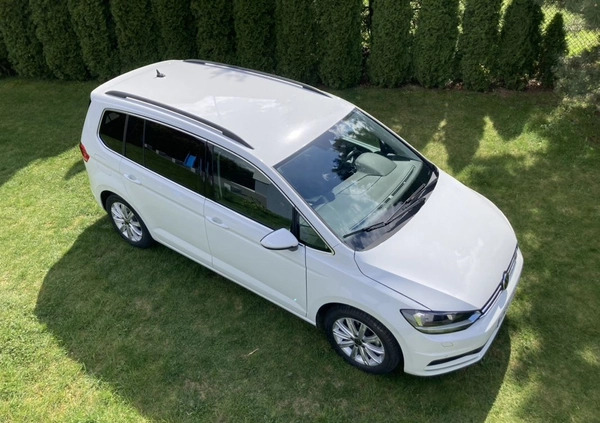Volkswagen Touran cena 129800 przebieg: 24600, rok produkcji 2023 z Wschowa małe 781